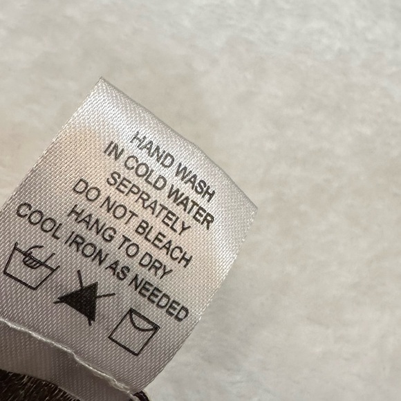 The Original Inc. Geometric Cap Sleeve Crop Blouse in Multicolor - Picture 3 of 9